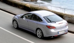 MAZDA 6. 